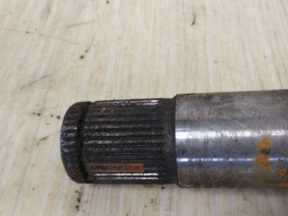Полуось передняя правая, ориг. номер A1643302401, MERCEDES-BENZ M-CLASS W164 02/2005 - 12/2012