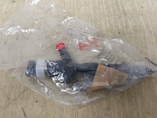 Форсунка, ориг. номер 05F00239, TOYOTA HILUX VII Пикап