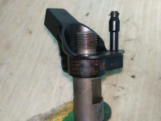 Форсунка, ориг. номер A6420700587, MERCEDES-BENZ M-CLASS W164 02/2005 - 12/2012