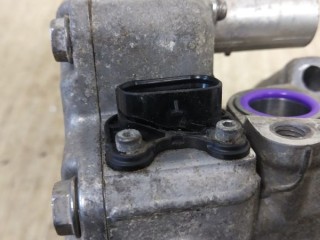 Компрессор кондиционера, ориг. номер A0008302800, MERCEDES-BENZ C-CLASS W205 07/2013 -