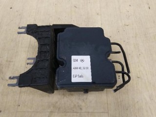 Блок ABS, ориг. номер A0004313900, MERCEDES-BENZ GLA-CLASS X156 12/2013 -