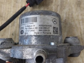 Вакуумный усилитель тормозов, ориг. номер A0004304032, MERCEDES-BENZ C-CLASS W205 07/2013 -