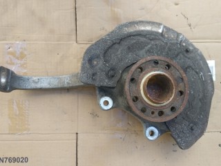 Кулак поворотный правый, ориг. номер A2053322200, MERCEDES-BENZ C-CLASS W205 07/2013 -