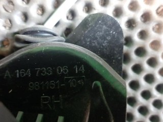 Замок двери задней правой, ориг. номер A1647330614, MERCEDES-BENZ M-CLASS W164 02/2005 - 12/2012