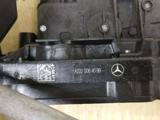 Замок двери задней правой, ориг. номер A2220064099, MERCEDES-BENZ EQC N293 05/2019 - 07/2023