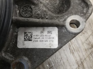 Помпа, ориг. номер A6512006001, MERCEDES-BENZ C-CLASS W205 07/2013 -