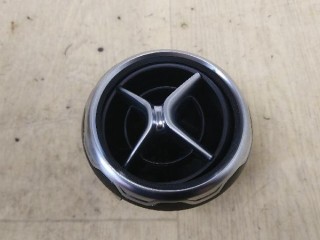 Дефлектор обдува салона боковой, ориг. номер A1568300100, MERCEDES-BENZ GLA-CLASS X156 12/2013 -