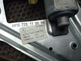 Стеклоподъемник передний правый, ориг. номер A9107201100, MERCEDES-BENZ SPRINTER 4-t Фургон B907, B910 02/2018 -