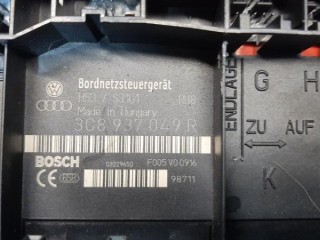 Блок комфорта Volkswagen Passat B6, ориг. номер 3C8937049R, VW PASSAT B6 2005-2010