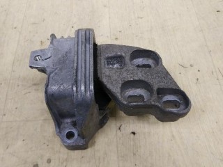 Подушка крепления КПП, ориг. номер A2462400617, MERCEDES-BENZ GLA-CLASS X156 12/2013 -