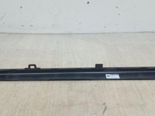 Накладка на порог правая, ориг. номер 8084762, BMW 5 G60 01/2023 -