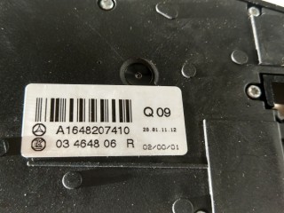 Блок управления сиденьем справа, ориг. номер A1648207410, MERCEDES-BENZ M-CLASS W164 02/2005 - 12/2012