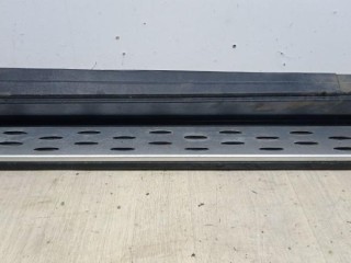 Подножка левая, ориг. номер A1666980125, MERCEDES-BENZ M-CLASS W166 06/2011 - 12/2015