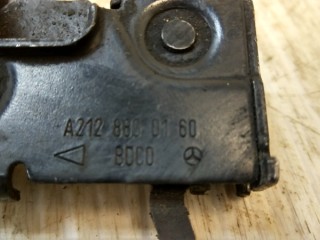 Замок капота, ориг. номер A2128800160, MERCEDES-BENZ E-CLASS W212 01/2009 - 12/2016