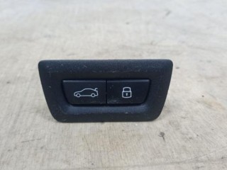 Кнопка открытия багажника, ориг. номер 5A1B301, BMW 5 G60 01/2023 -