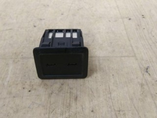 Разъем AUX / USB, ориг. номер A2138204803, MERCEDES-BENZ GLC X253 06/2015 -