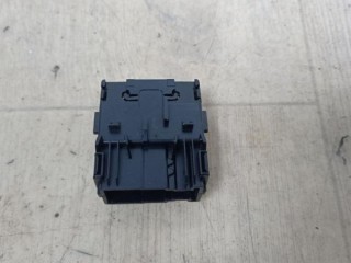 Разъем AUX / USB, ориг. номер A2238204503, MERCEDES-BENZ C-CLASS W206 02/2021 - /2026