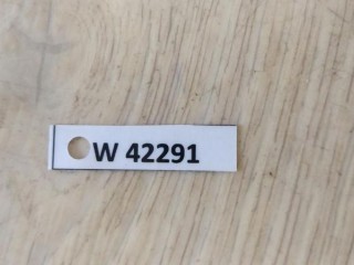 Петля капота левая, ориг. номер A1668800128, MERCEDES-BENZ GLE W166 04/2015 - 10/2018