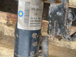 Стойка передняя правая, ориг. номер BK3116E128, FORD TRANSIT V363 Фургон