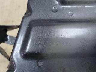 Кронштейн крепления крыла переднего левого Volkswagen 760821137, ориг. номер 760821137, VW TOUAREG 2018-2023