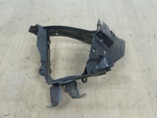 Кронштейн крепления крыла переднего правого Volkswagen 760821138, ориг. номер 760821138, VW TOUAREG 2018-2023