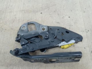 Петля капота левая Volkswagen 760823823E, ориг. номер 760823823E, VW TOUAREG 2018-2023