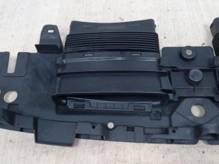 Накладка замка капота Volkswagen 701010043A, ориг. номер 760853819, VW TOUAREG 2018-2023