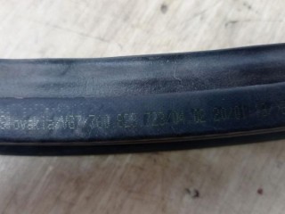 Уплотнитель капота Volkswagen 760823723, ориг. номер 760823723, VW TOUAREG 2018-2023