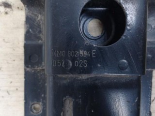 Кронштейн Volkswagen 4M0802584E, ориг. номер 4M0802584E, VW TOUAREG 2018-2023