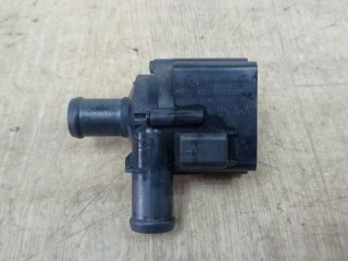 Насос антифриза дополнительный Volkswagen 06H121601P, ориг. номер 06H121601P, VW TOUAREG 2018-2023