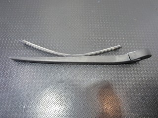 Поводок стеклоочистителя заднего BMW 5-серия F10/F11/GT F07 2013-2017, универсал, левый руль