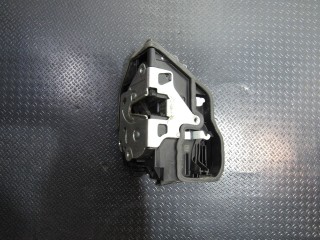 Замок двери передней левой BMW 5-серия E60/E61 2007-2010, универсал, 7202143