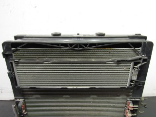 Радиатор (дополнительный) BMW 7-серия F01/F02 2012-2015, 3.0 л, АКПП, 17117631019