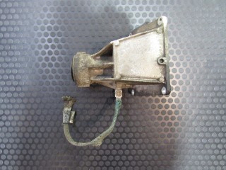 Кронштейн полуоси BMW X3 E83 2006-2010, АКПП, 7516067