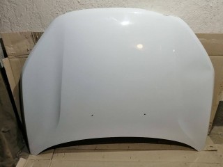 капот, Lada Vesta 1 поколение 2015-2026