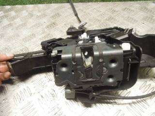 Замок двери задней правой, Ford Focus 2007-2011