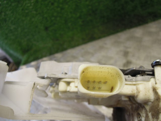 Замок двери задней правой, Volkswagen Passat B6 2005-2010