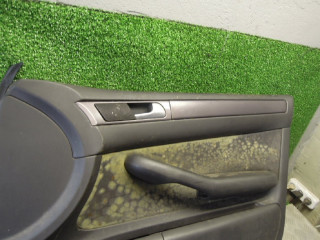 Обшивка двери передней правой, AUDI A6 C5 2001-2005