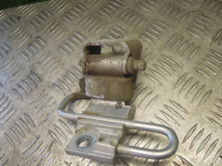 Петля двери, Volkswagen Passat B6 2005-2010