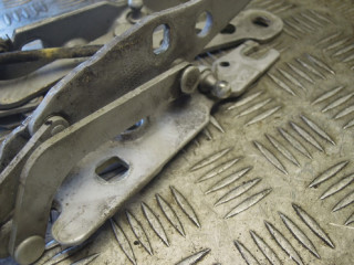 Петля капота, BMW 3 E46 1997-2003
