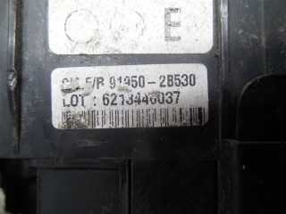 Блок реле, Hyundai Santa Fe 2 2005-2010