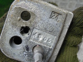 Петля двери, Ford Transit 2000-2006