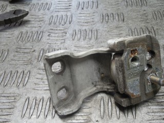Петля двери, Ford Transit 2000-2006