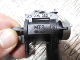 Клапан управления турбиной (актуато, ориг. номер 1K0906283, Volkswagen Tiguan 2006-2011