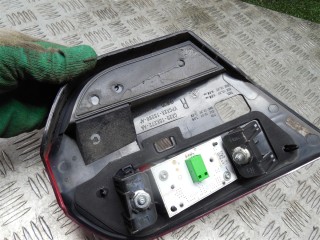 Фонарь крышки багажника правый, ориг. номер CX23-15K272, Jaguar XF X250 2011-2015