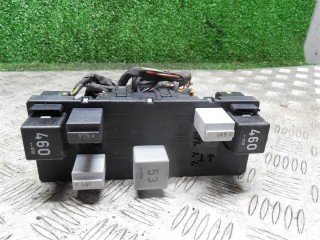 Блок реле Volkswagen Passat B6 2005-2010