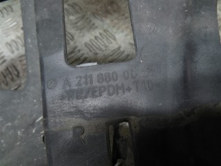 Кронштейн крепления бампера, ориг. номер 2118800652, Mercedes E W211 2002-2006