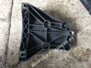 кронштейн компрессора кондиционера, BMW 5 E60/E61 2002-2007