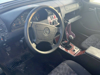 Mercedes-Benz C W202 [рестайлинг] 1999г. 2.2 л. - фото №1