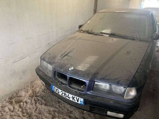 BMW 3 E36 1995г. 1.6 л. - фото №4